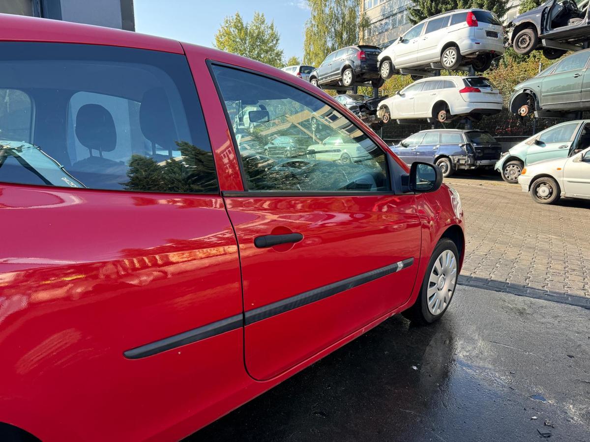 Renault Clio 3 original Tür vorn rechts OV727 Spanischrot 3 Türer Rohbau BJ09